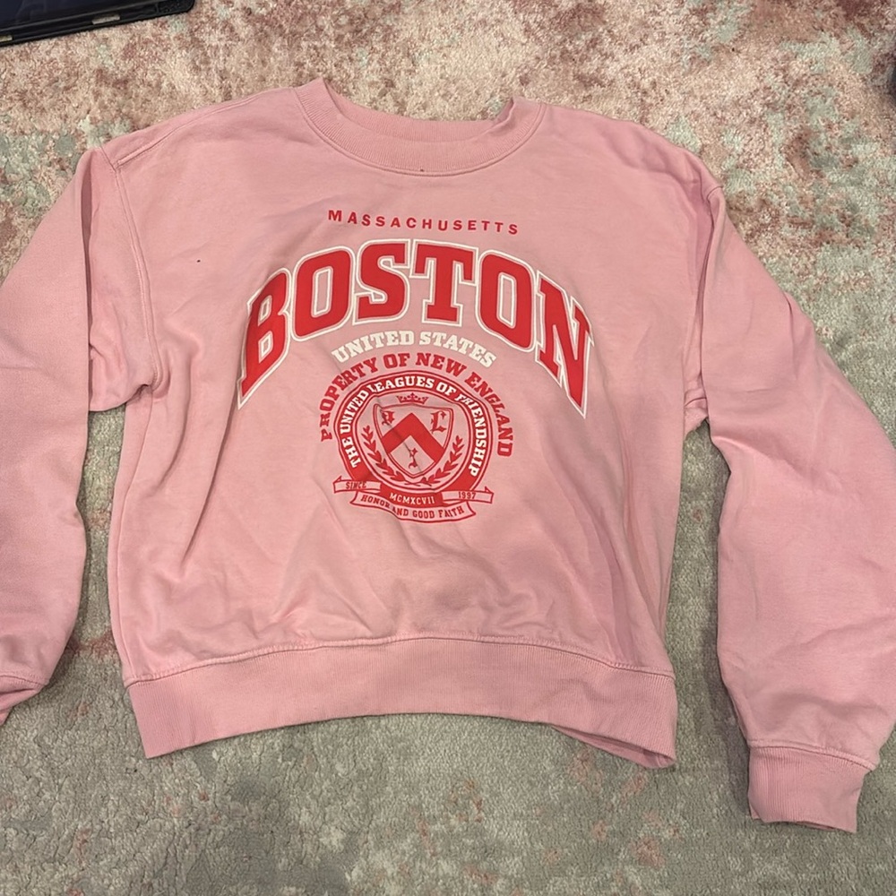 H and M crewneck